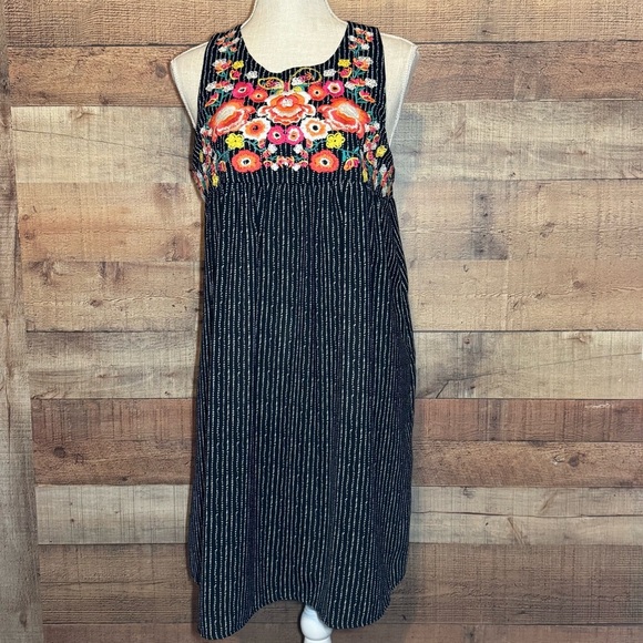 THML Stripe Shift Dress Casual Sleeveless Mini Embroidered size Large - Picture 1 of 10